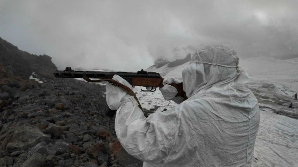 «Заоблачный фронт» подошёл к своему завершению на Эльбрусе «Заоблачный фронт» подошёл к своему завершению на Эльбрусе