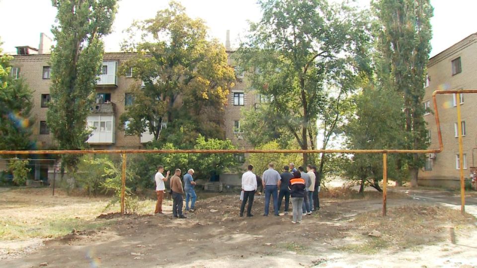 Делегация департамента ЖКХ Тюменской области с рабочим визитом посетила Краснодонский округ Делегация департамента ЖКХ Тюменской области с рабочим визитом посетила Краснодонский округ