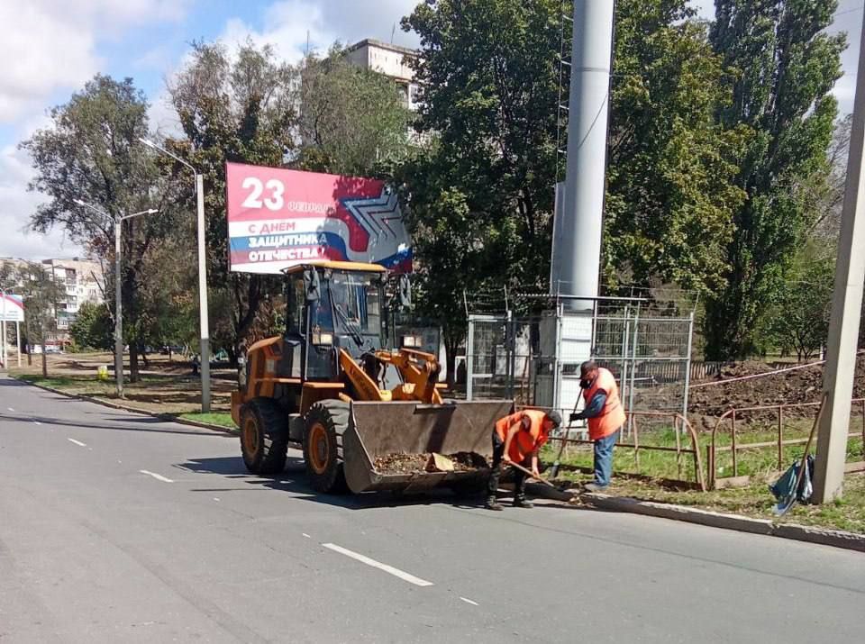 Коммунальные службы проводят работы на территории города Коммунальные службы проводят работы на территории города
