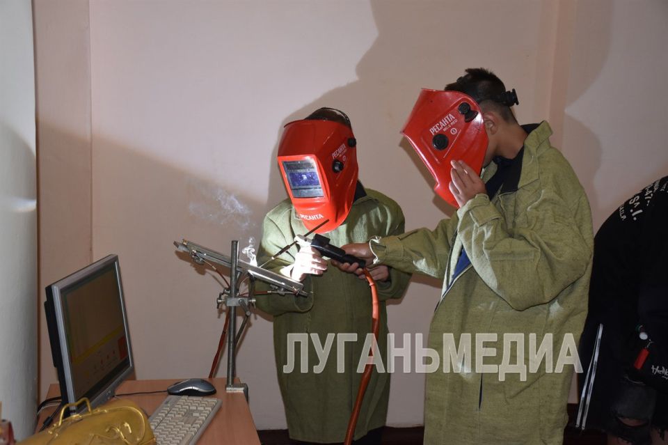 Стартовал патриотический форум «Стаханов трудовой» Стартовал патриотический форум «Стаханов трудовой»