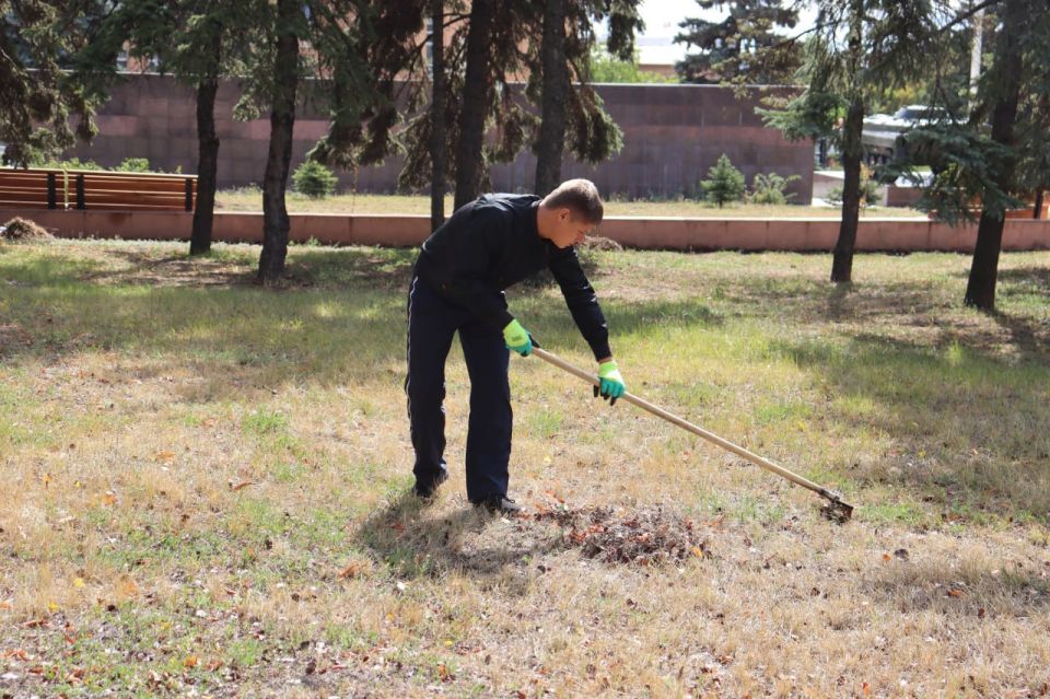 Наш город готовится отметить сразу три важных события — День города и День шахтёра, а также 90-летие стахановского движения Наш город готовится отметить сразу три важных события — День города и День шахтёра, а также 90-летие стахановского движения
