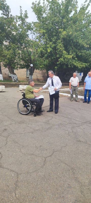 ПОЗДРАВЛЕНИЕ С ДНЁМ ОФИЦЕРА В КРАСНОМ ЛУЧЕ ПОЗДРАВЛЕНИЕ С ДНЁМ ОФИЦЕРА В КРАСНОМ ЛУЧЕ