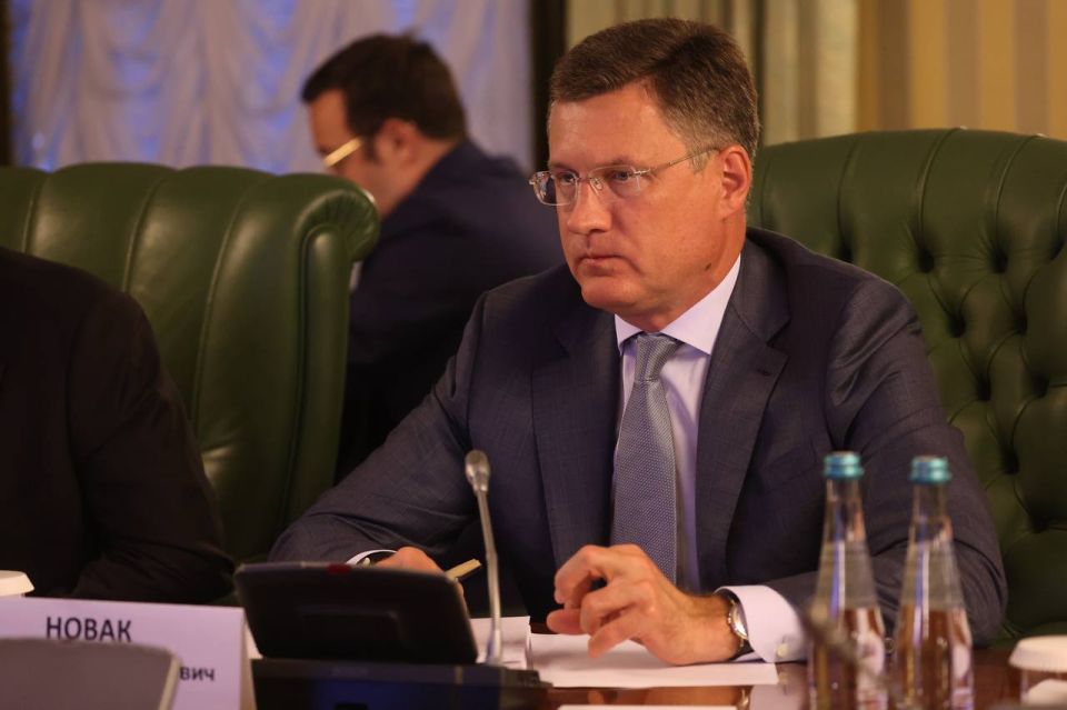 Александр Новак провел заседание штаба по ситуации на внутреннем рынке нефтепродуктов