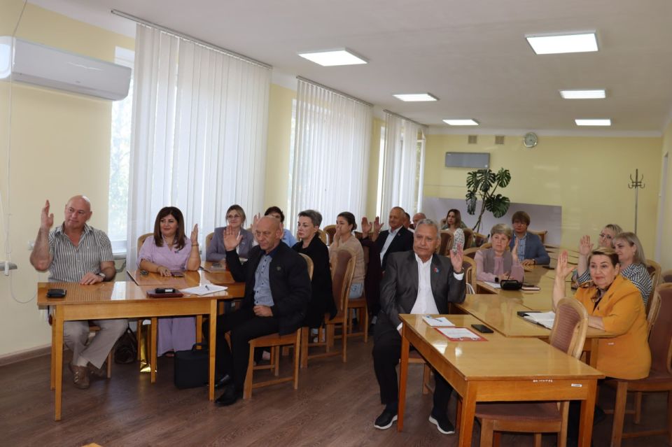 38 заседание Совета городского округа состоялось в Администрации города Стаханова 38 заседание Совета городского округа состоялось в Администрации города Стаханова