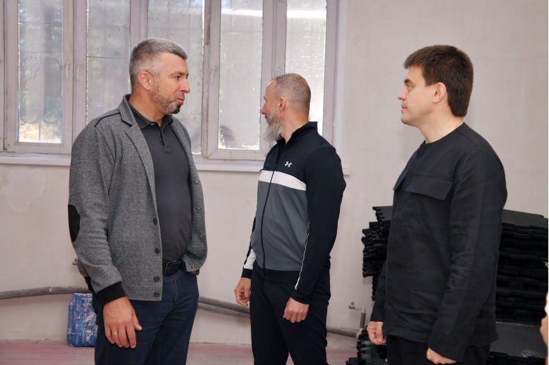 Дворец культуры города Червонопартизанск продолжает преображаться и обновляться Дворец культуры города Червонопартизанск продолжает преображаться и обновляться