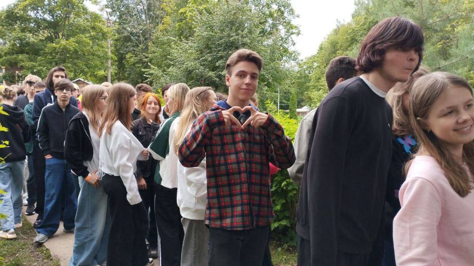 20 ребят из центра «Возрождение» и Семейного центра отправились в оздоровительный лагерь 20 ребят из центра «Возрождение» и Семейного центра отправились в оздоровительный лагерь