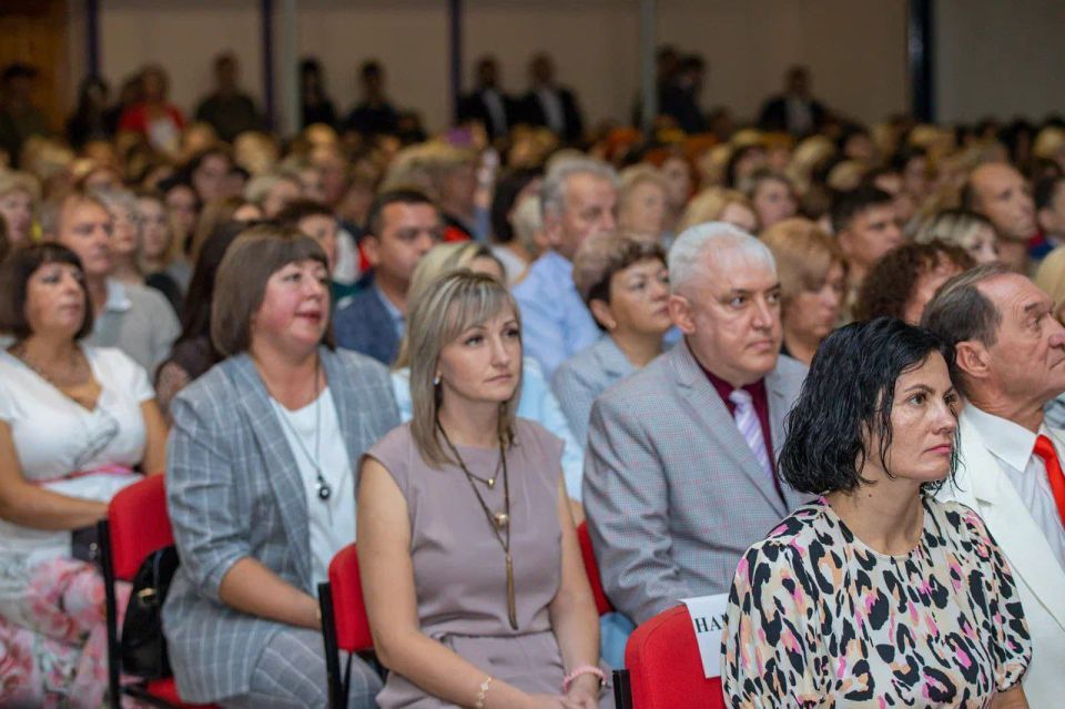 Леонид Пасечник: Развитие системы образования Луганской Народной Республики обсудили на традиционном августовском педагогическом совещании Леонид Пасечник: Развитие системы образования Луганской Народной Республики обсудили на традиционном августовском педагогическом совещании