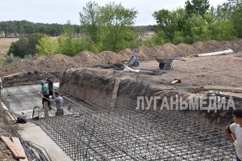 Тюменские специалисты строят новое здание патологоанатомического отделения в Краснодоне Тюменские специалисты строят новое здание патологоанатомического отделения в Краснодоне