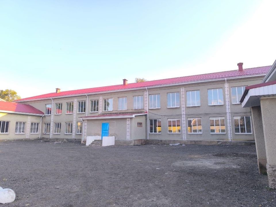 Воронежские специалисты завершили ремонт кровли Газопроводской школы Воронежские специалисты завершили ремонт кровли Газопроводской школы