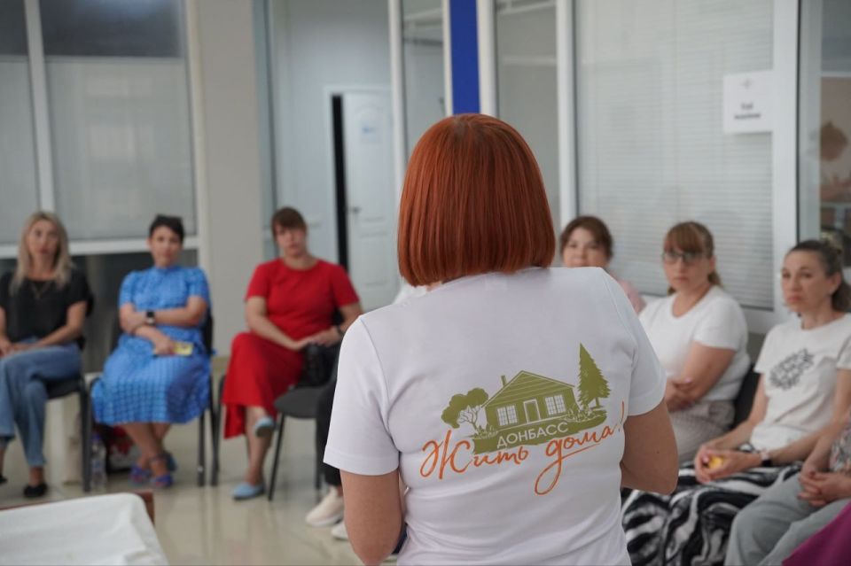 ГБУ ЛНР «Брянковский КЦСОН» принимает участие в международном пилотном проекте «Жить дома! Забота о людях с ограниченными возможностями на территории ЛНР и ДНР» ГБУ ЛНР «Брянковский КЦСОН» принимает участие в международном пилотном проекте «Жить дома! Забота о людях с ограниченными возможностями на территории ЛНР и ДНР»