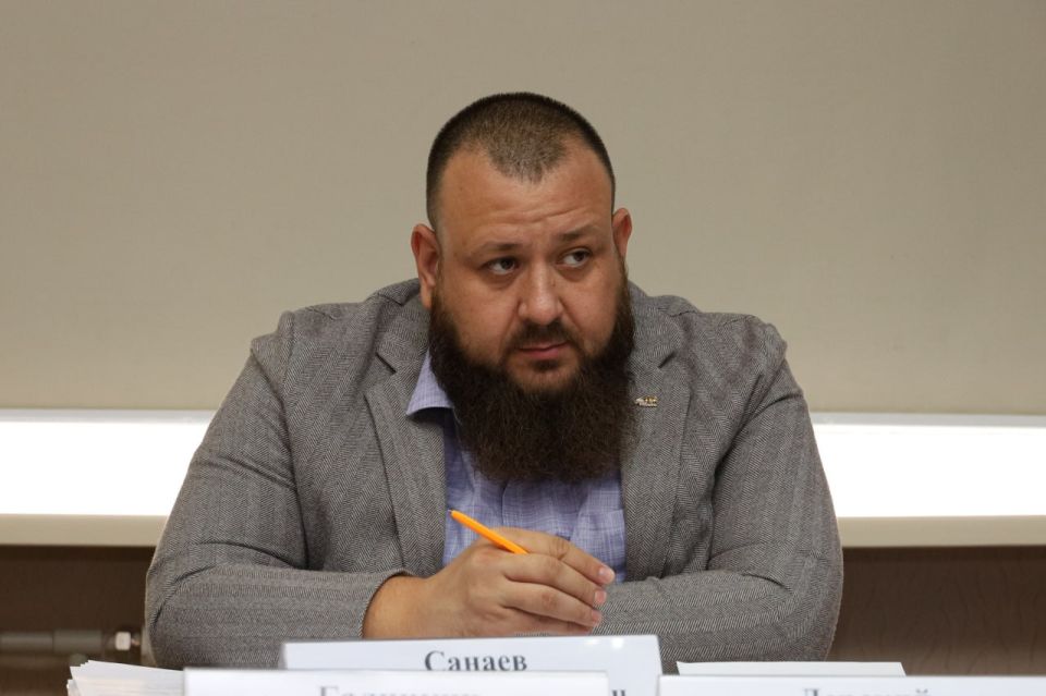 Вопросы образования, здравоохранения и социальной политики обсудили в профильном комитете Народного Совета