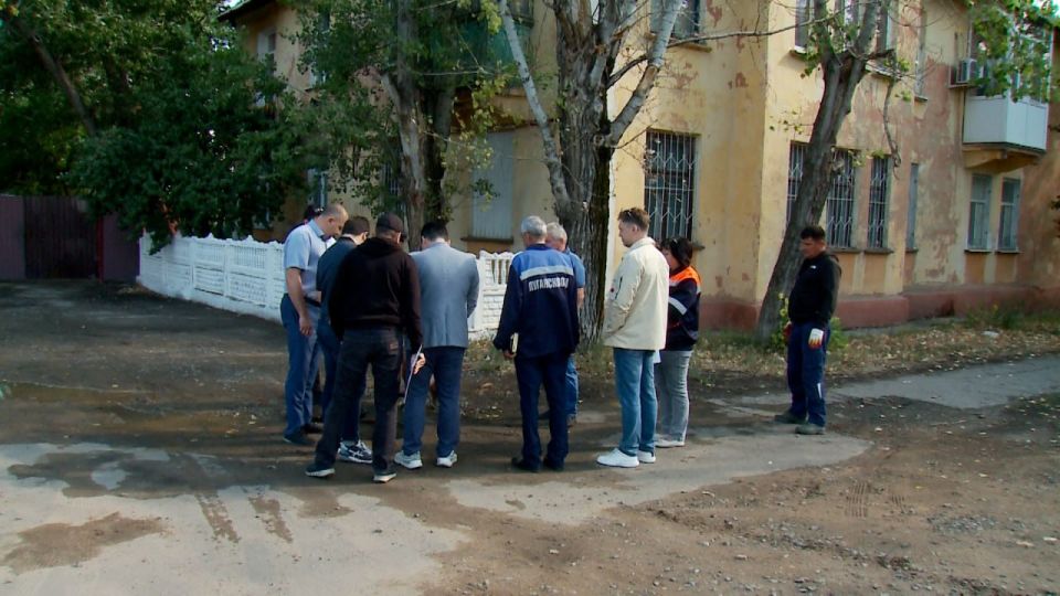 Участок водовода в квартале Титова Участок водовода в квартале Титова
