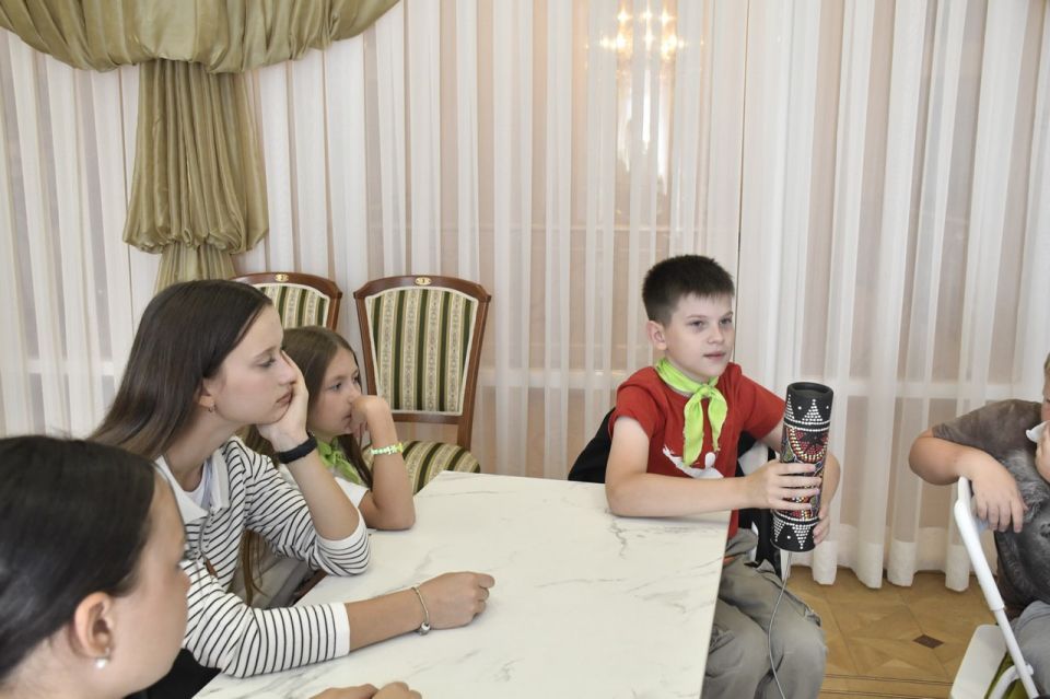 В Луганской академической филармонии состоялось онлайн-занятие «Мифы о музыкальных инструментах» в рамках Детского центра, организованного Российским Музеем музыки В Луганской академической филармонии состоялось онлайн-занятие «Мифы о музыкальных инструментах» в рамках Детского центра, организованного Российским Музеем музыки