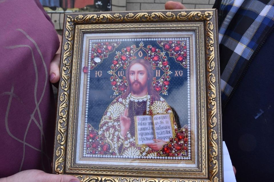 В Первомайск доставили икону из шеф-региона В Первомайск доставили икону из шеф-региона