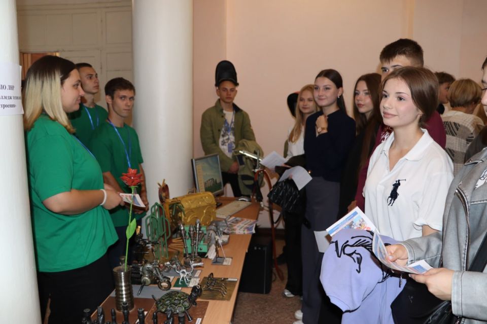 В Стаханове торжественно открылся патриотический форум «Стаханов трудовой» В Стаханове торжественно открылся патриотический форум «Стаханов трудовой»