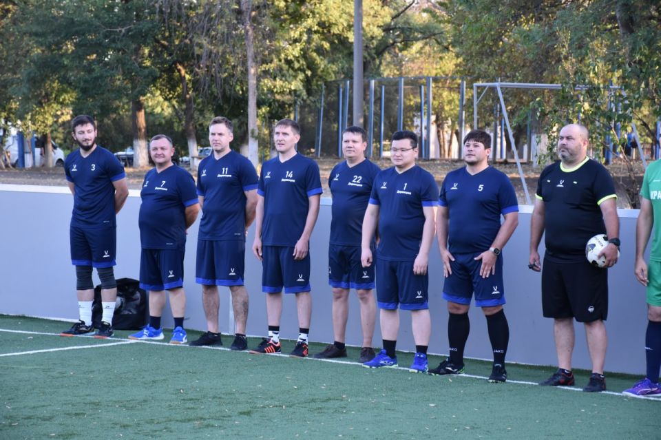 Спортивное братство: товарищеский матч в честь Дня шахтера Спортивное братство: товарищеский матч в честь Дня шахтера