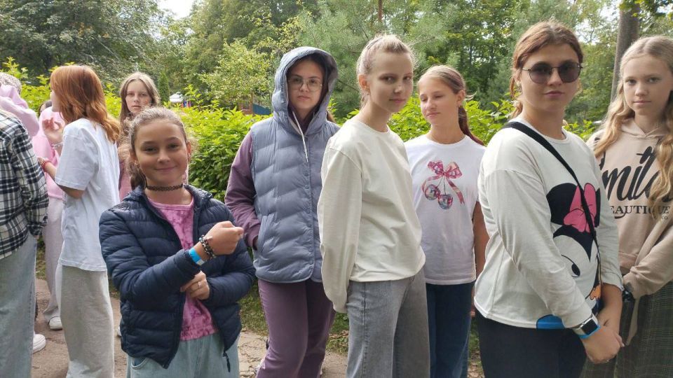 20 ребят из центра «Возрождение» и Семейного центра отправились в оздоровительный лагерь 20 ребят из центра «Возрождение» и Семейного центра отправились в оздоровительный лагерь