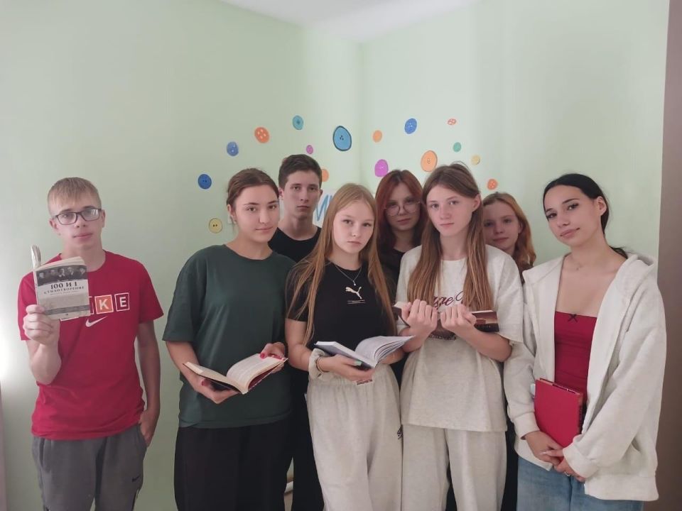 Дети из ЛНР посетили комплекс "Армада" в Новосибирске Дети из ЛНР посетили комплекс "Армада" в Новосибирске