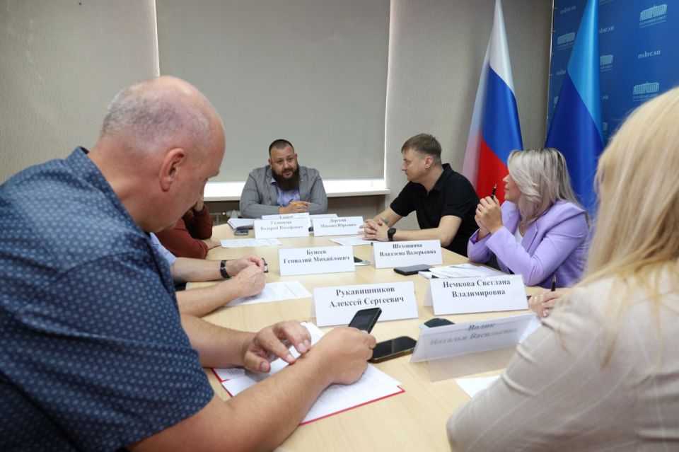 Вопросы образования, здравоохранения и социальной политики обсудили в профильном комитете Народного Совета Вопросы образования, здравоохранения и социальной политики обсудили в профильном комитете Народного Совета