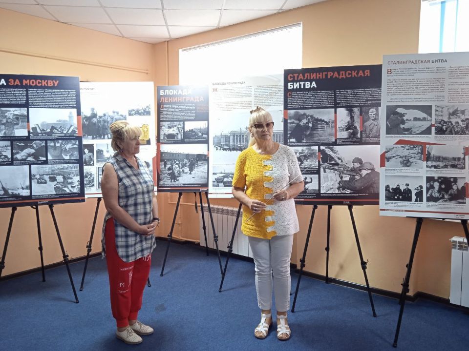 В Перевальский районный исторический музей прибыла передвижная выставка «Они снимали войну» В Перевальский районный исторический музей прибыла передвижная выставка «Они снимали войну»