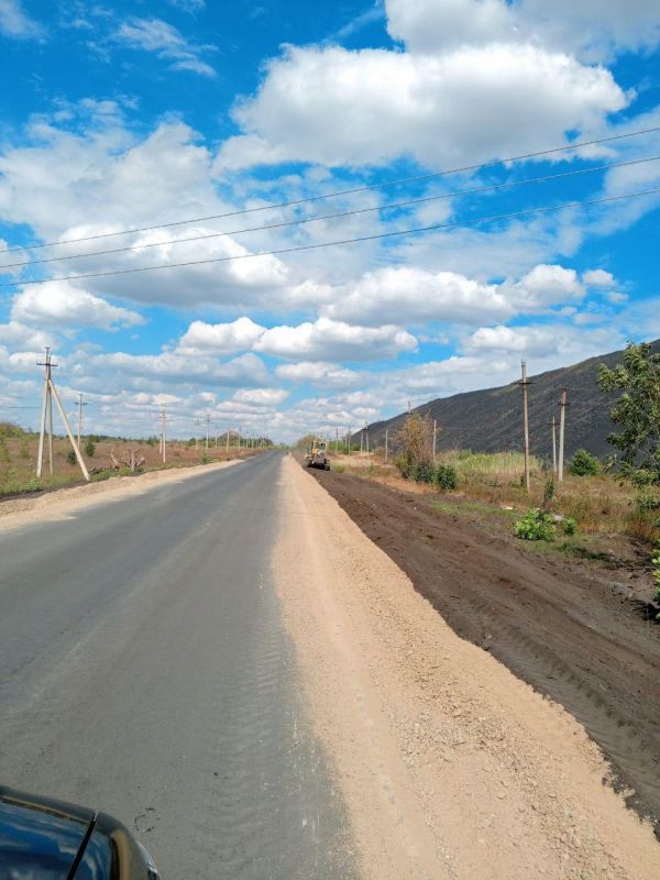 В Ровеньках продолжается ремонт дорог при поддержке Республики Коми В Ровеньках продолжается ремонт дорог при поддержке Республики Коми
