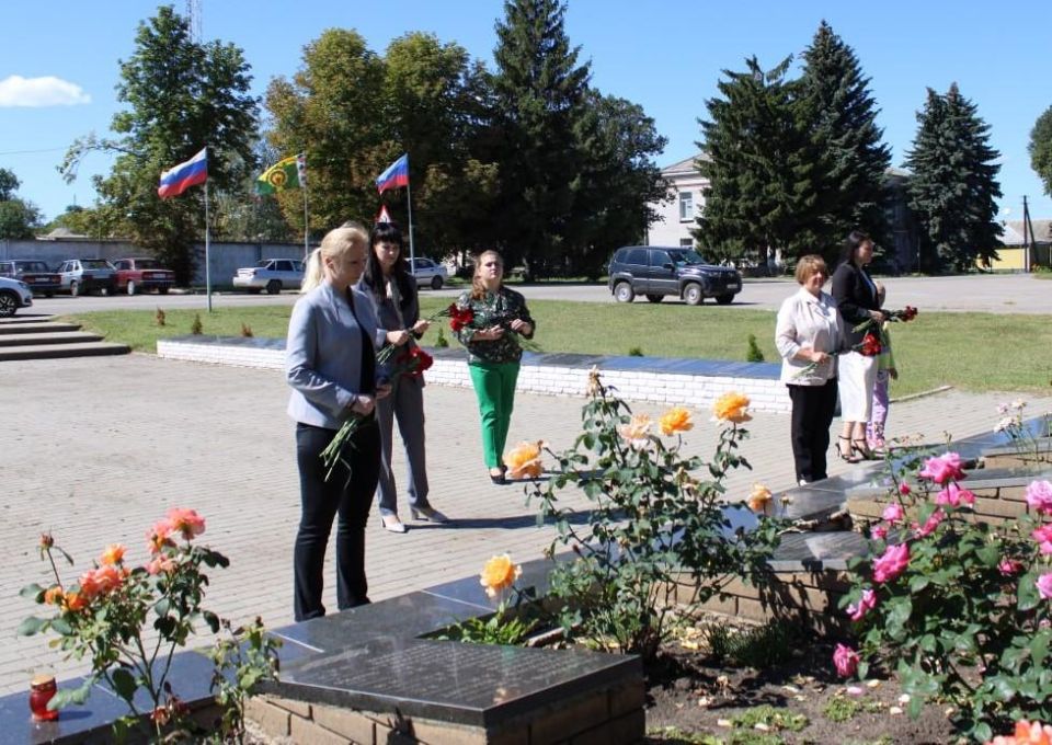 Анна Николаевна Рослякова посетила Троицкий муниципальный округ с рабочим визитом, направленным на оценку текущей ситуации и перспектив развития территории Анна Николаевна Рослякова посетила Троицкий муниципальный округ с рабочим визитом, направленным на оценку текущей ситуации и перспектив развития территории