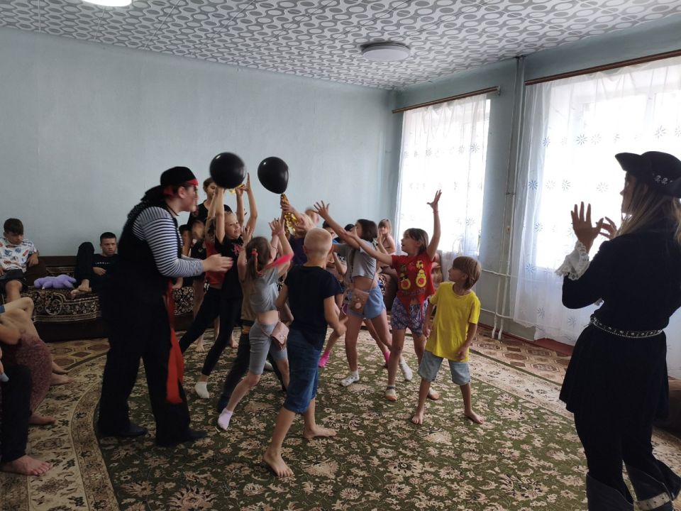Владимир Шавлай: Сегодня, в преддверии нового учебного года, депутат Анна Китаева посетила Краснодонский учебно-воспитательный комплекс «Забота» Владимир Шавлай: Сегодня, в преддверии нового учебного года, депутат Анна Китаева посетила Краснодонский учебно-воспитательный комплекс «Забота»