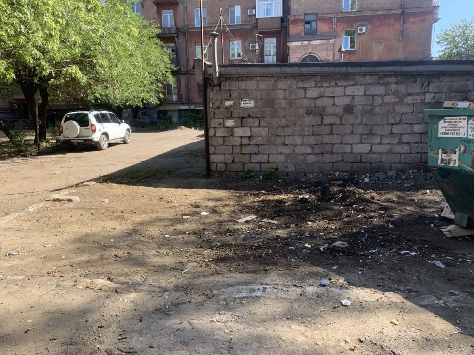 В Алчевске продолжается уборка мусора возле точек сбора коммунальных отходов и ликвидация несанкционированных свалок В Алчевске продолжается уборка мусора возле точек сбора коммунальных отходов и ликвидация несанкционированных свалок