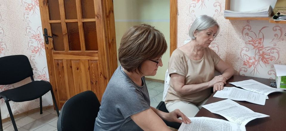 В преддверии Дня знаний и начала учебного года члены Совета женщин Ровеньковского муниципального округа Луганского регионального отделения Союза женщин России поздравили ребят с началом учебного года, пожелали отличных... В преддверии Дня знаний и начала учебного года члены Совета женщин Ровеньковского муниципального округа Луганского регионального отделения Союза женщин России поздравили ребят с началом учебного года, пожелали отличных...