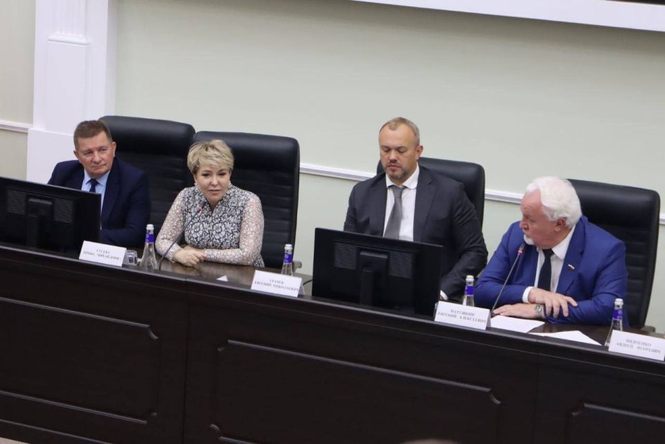 Служение малой родине в центре внимания: в Тамбове прошел форум при поддержке ВАРМСУ Служение малой родине в центре внимания: в Тамбове прошел форум при поддержке ВАРМСУ