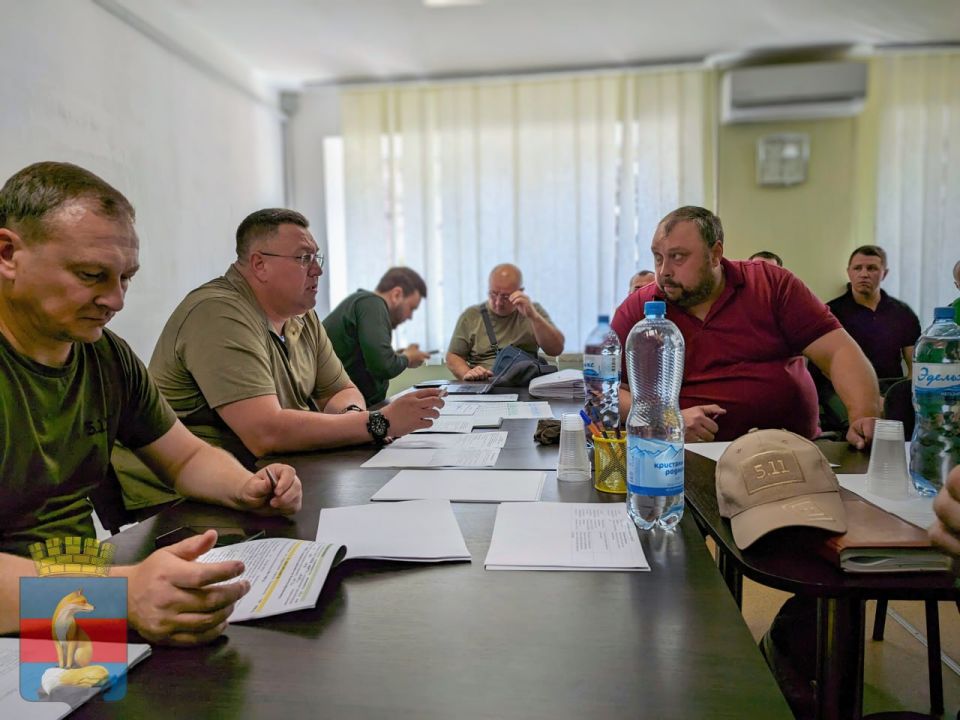 Глава Лисичанского городского округа Эдуард Сахненко принял участие в рабочем совещании, которое возглавил заместитель Министра строительства и жилищно-коммунального хозяйства Российской Федерации Валерий Леонов