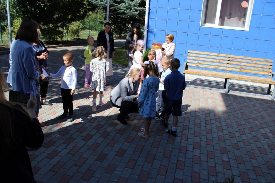 Анна Николаевна Рослякова посетила Троицкий муниципальный округ с рабочим визитом, направленным на оценку текущей ситуации и перспектив развития территории Анна Николаевна Рослякова посетила Троицкий муниципальный округ с рабочим визитом, направленным на оценку текущей ситуации и перспектив развития территории