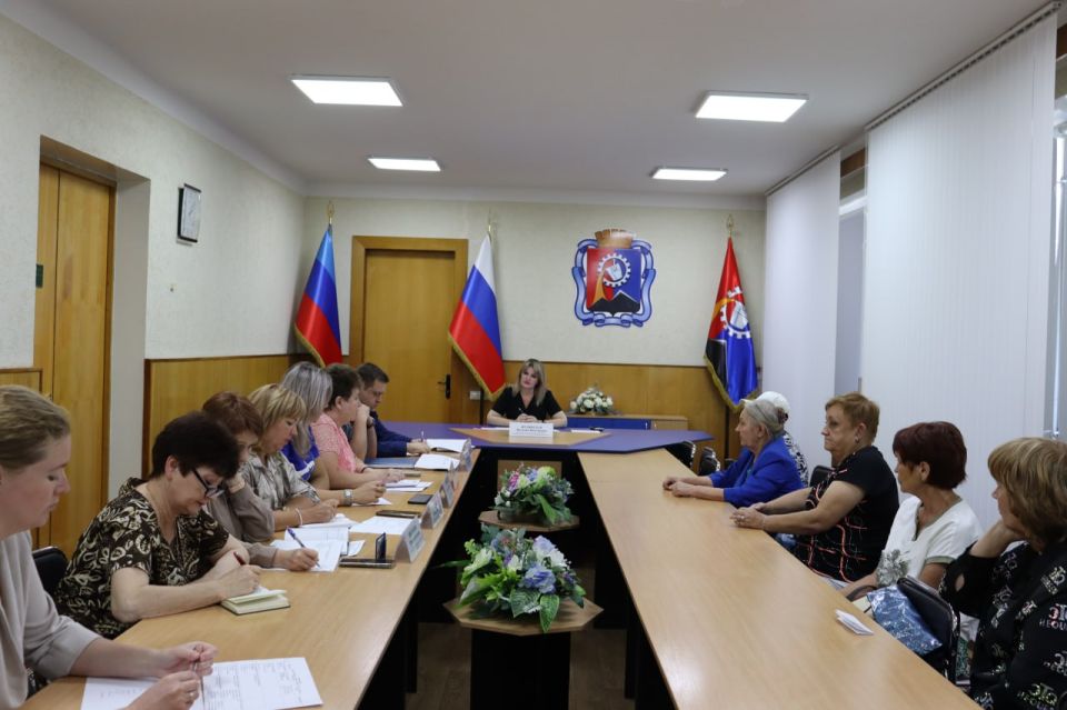 Работы про ликвидации несанкционированных свалок возле площадок ТКО продолжаются ежедневно Работы про ликвидации несанкционированных свалок возле площадок ТКО продолжаются ежедневно