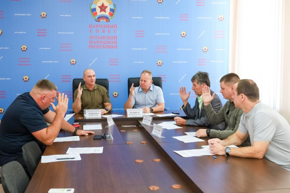 В Комитете по обороне обсудили вопросы социальной поддержки ветеранов боевых действий В Комитете по обороне обсудили вопросы социальной поддержки ветеранов боевых действий