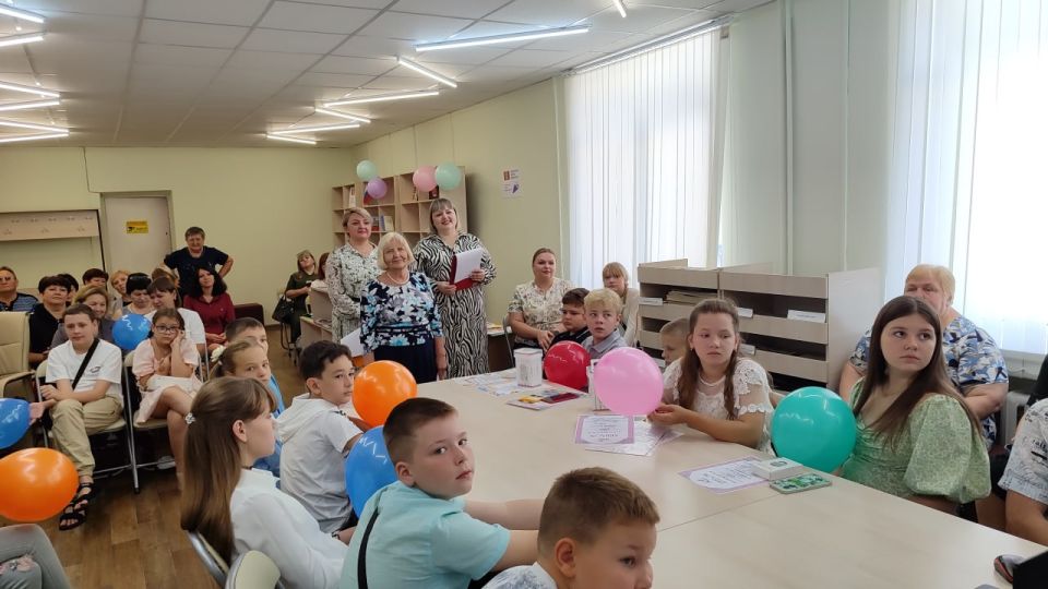 В модельной библиотеке МБУ "АГЦБС" подвели итоги марафона библиотечного летнего чтения "Летом с книгой я дружу", на котором приняли участие в онлайн формате МКУК "Ипатовская ЦБС" Ставропольского края В модельной библиотеке МБУ "АГЦБС" подвели итоги марафона библиотечного летнего чтения "Летом с книгой я дружу", на котором приняли участие в онлайн формате МКУК "Ипатовская ЦБС" Ставропольского края