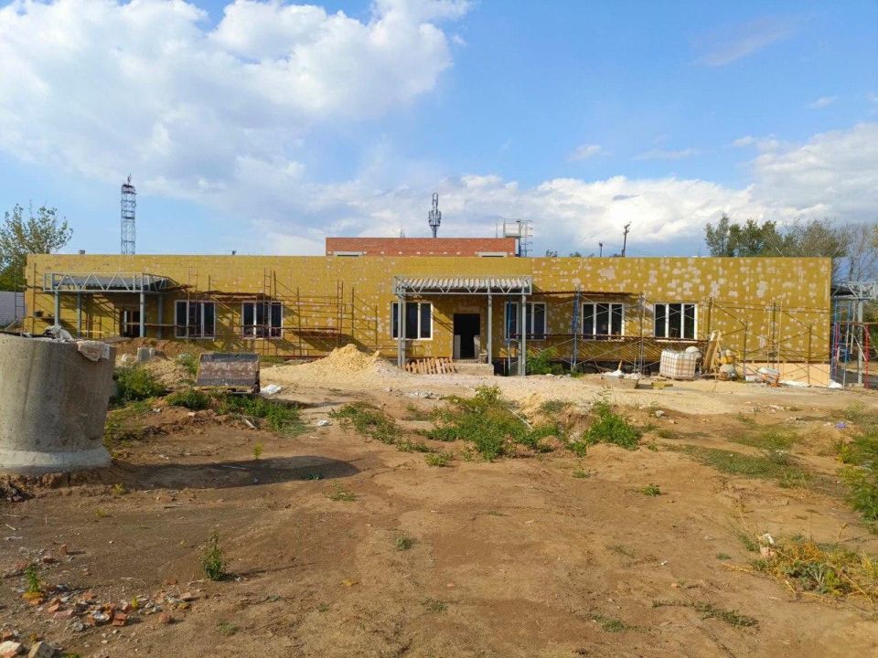 Ведется утепление фасада патоморфологии Беловодской ЦРБ Ведется утепление фасада патоморфологии Беловодской ЦРБ