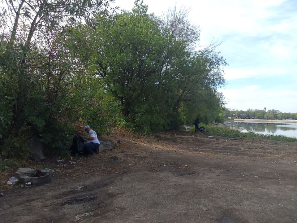 В рамках Всероссийской акции по очистке берегов водоемов "Вода России" на Успенском водохранилище состоялся масштабный субботник В рамках Всероссийской акции по очистке берегов водоемов "Вода России" на Успенском водохранилище состоялся масштабный субботник