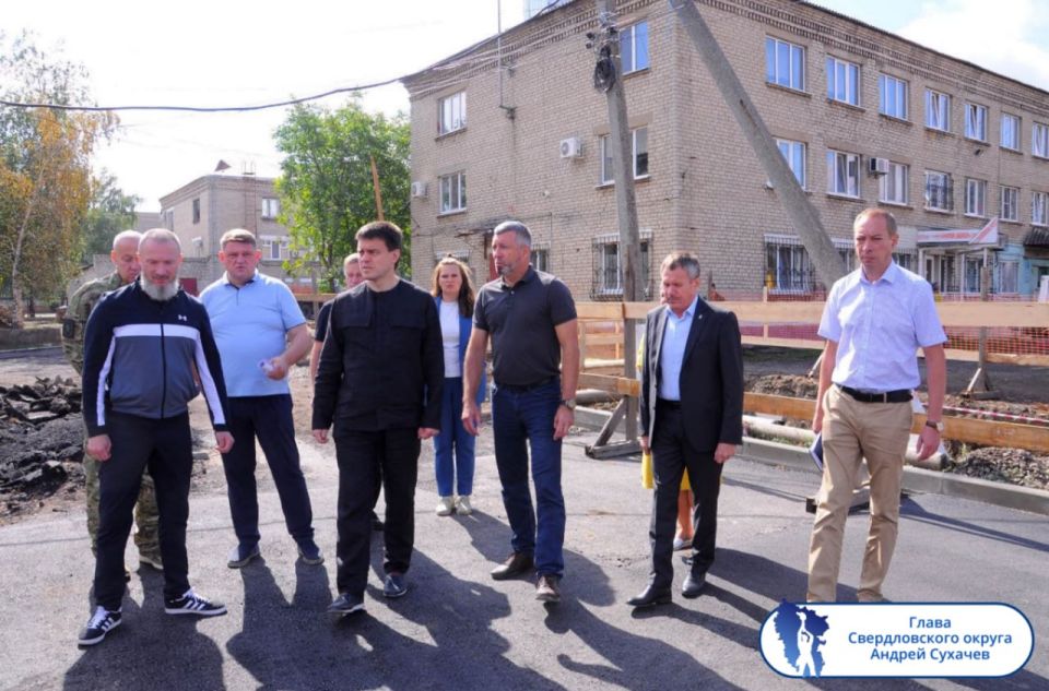 Подборка о ГЛАВном. Глава Станично-Луганского округа - Альберт Зинченко Подборка о ГЛАВном. Глава Станично-Луганского округа - Альберт Зинченко