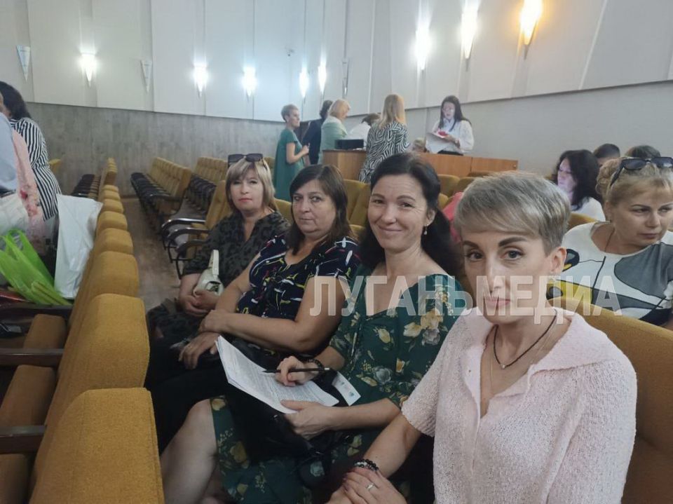 В Краснодонском ордена Дружбы народов музее «Молодая гвардия» 28 августа состоялся культурный форум «Литература Великой Отечественной войны в современных музейных экспозициях и музейных собраниях: К 80-летию Великой Победы» В Краснодонском ордена Дружбы народов музее «Молодая гвардия» 28 августа состоялся культурный форум «Литература Великой Отечественной войны в современных музейных экспозициях и музейных собраниях: К 80-летию Великой Победы»