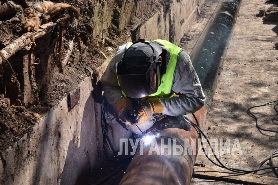 В Ровеньках практически завершена подготовка системы теплоснабжения к предстоящему отопительному сезону В Ровеньках практически завершена подготовка системы теплоснабжения к предстоящему отопительному сезону