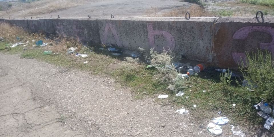 В рамках Всероссийской акции по очистке берегов водоемов "Вода России" на Успенском водохранилище состоялся масштабный субботник В рамках Всероссийской акции по очистке берегов водоемов "Вода России" на Успенском водохранилище состоялся масштабный субботник