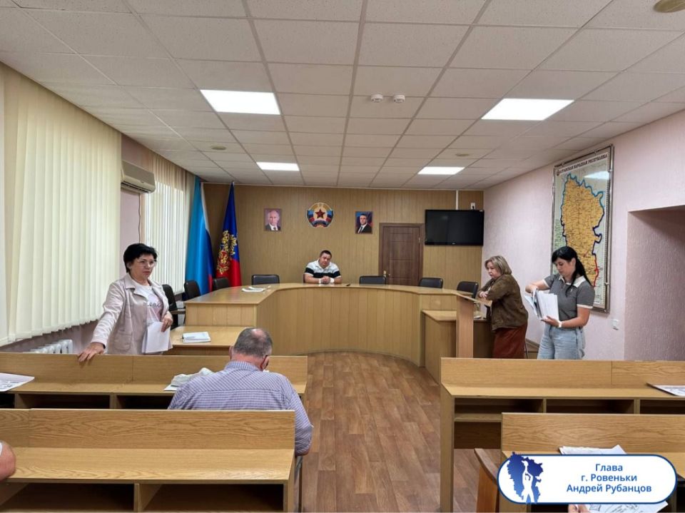 Подборка о ГЛАВном. Глава Станично-Луганского округа - Альберт Зинченко Подборка о ГЛАВном. Глава Станично-Луганского округа - Альберт Зинченко