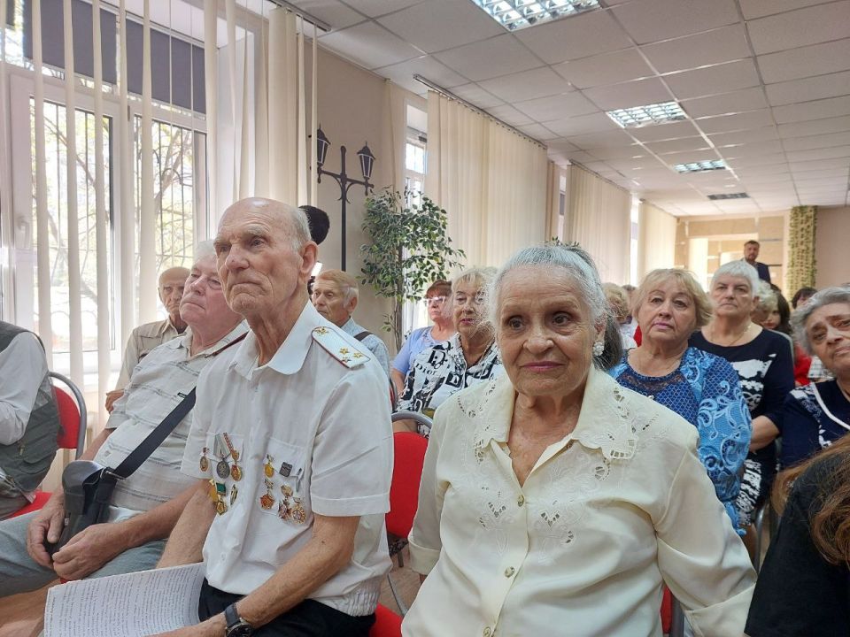 Роман Лысенко: В канун 90-летия стахановского движения принял участие в мероприятии исторический экскурс «Трудовые подвиги наших земляков», которое прошло в модельной библиотеке БИБЛИОПРОСПЕКТ города Алчевска Роман Лысенко: В канун 90-летия стахановского движения принял участие в мероприятии исторический экскурс «Трудовые подвиги наших земляков», которое прошло в модельной библиотеке БИБЛИОПРОСПЕКТ города Алчевска