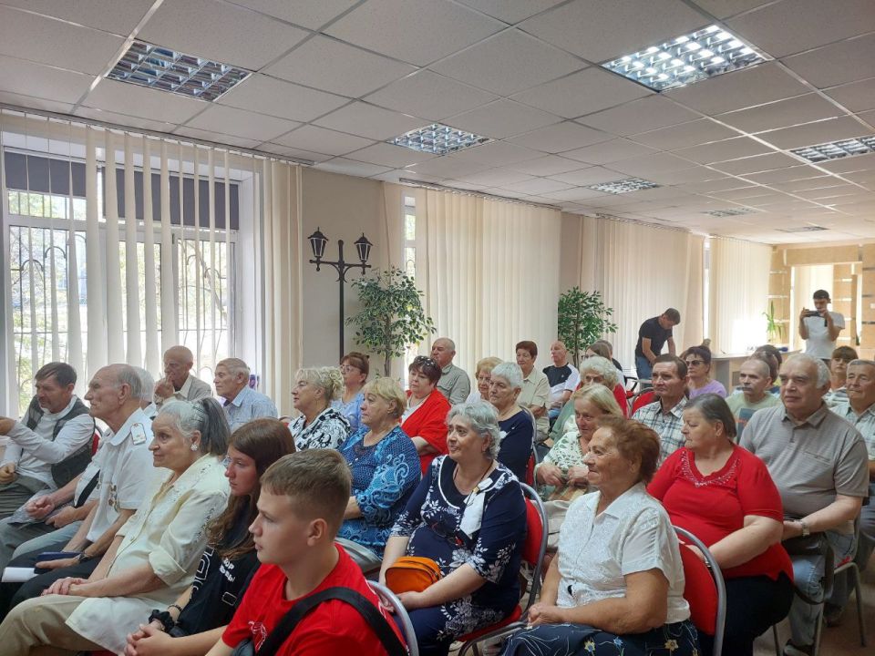 Роман Лысенко: В канун 90-летия стахановского движения принял участие в мероприятии исторический экскурс «Трудовые подвиги наших земляков», которое прошло в модельной библиотеке БИБЛИОПРОСПЕКТ города Алчевска Роман Лысенко: В канун 90-летия стахановского движения принял участие в мероприятии исторический экскурс «Трудовые подвиги наших земляков», которое прошло в модельной библиотеке БИБЛИОПРОСПЕКТ города Алчевска