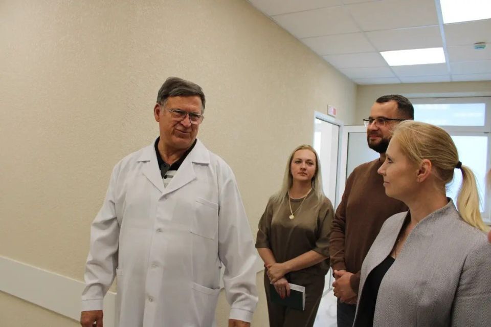 Анна Рослякова осмотрела социальные объекты в Троицком и Белокуракинском муниципальных округах Анна Рослякова осмотрела социальные объекты в Троицком и Белокуракинском муниципальных округах