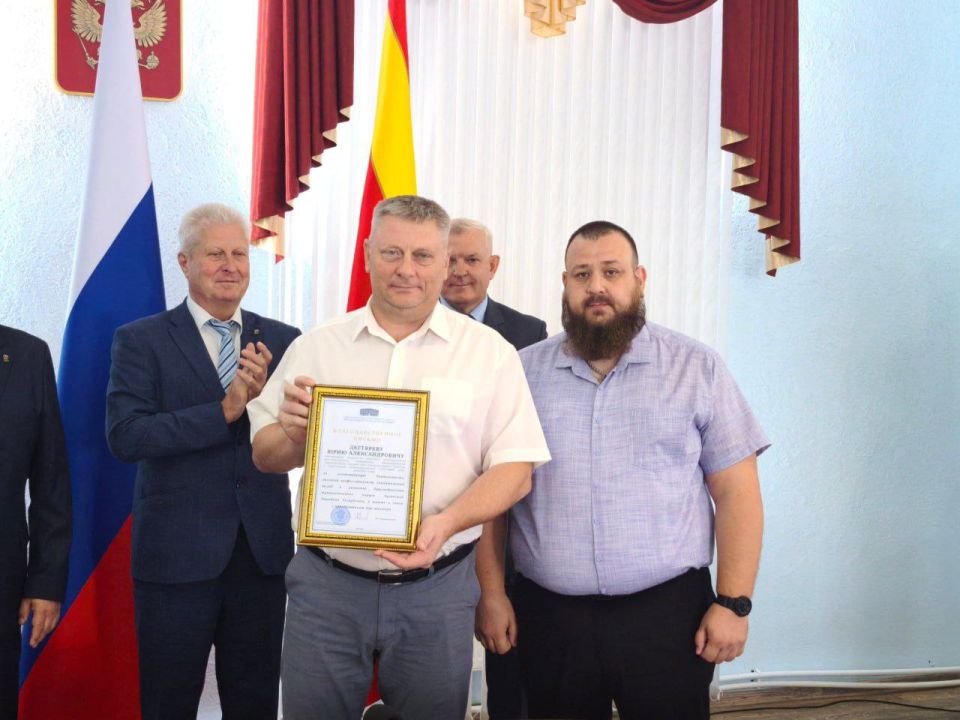 Иван Санаев: Приближается праздник, который отмечается в каждой семье нашей Республики – День шахтёра! Иван Санаев: Приближается праздник, который отмечается в каждой семье нашей Республики – День шахтёра!
