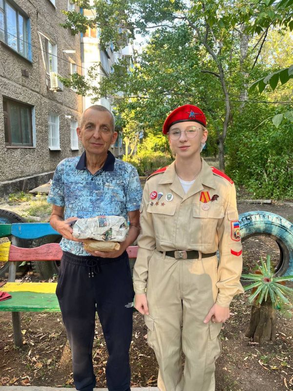 Мы- молодёжь, гордимся подвигами и рекордами наших дедов! Мы- молодёжь, гордимся подвигами и рекордами наших дедов!