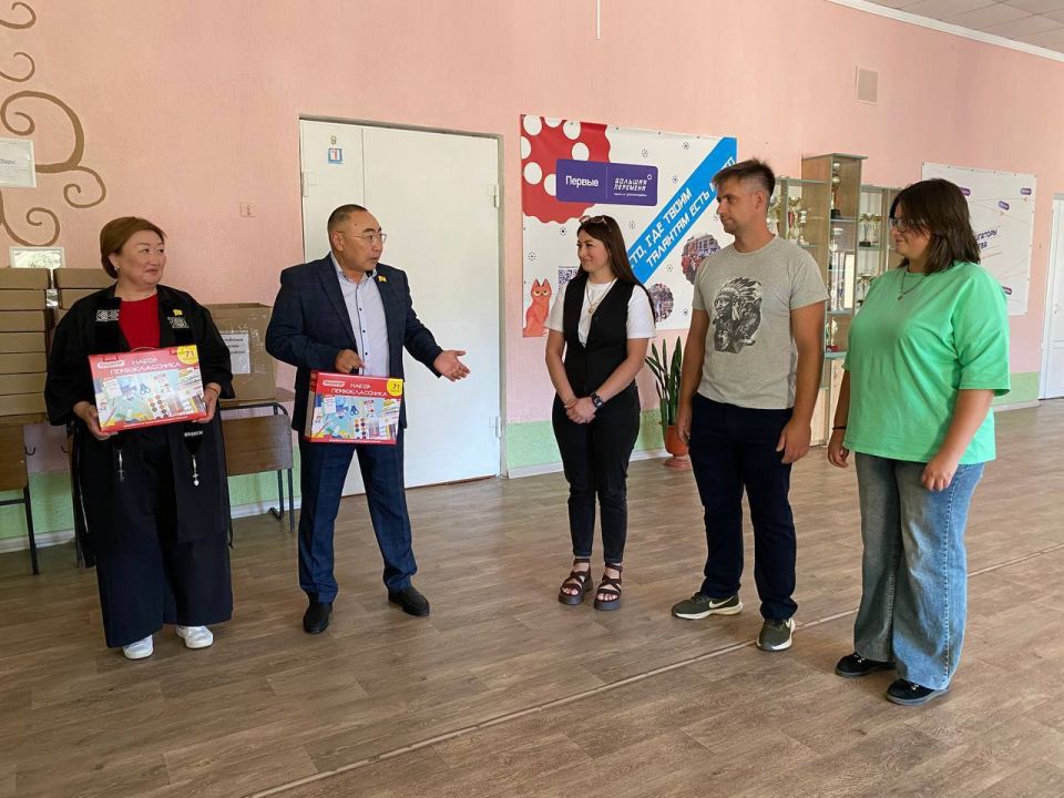Делегация Народного Хурала Республики Калмыкия посетила Антрацитовский муниципальный округ Делегация Народного Хурала Республики Калмыкия посетила Антрацитовский муниципальный округ
