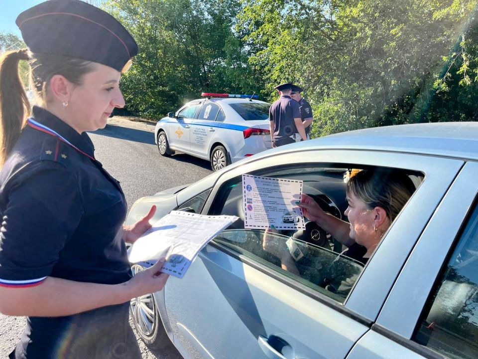 В столице республики сотрудники Госавтоинспекции напомнили водителям о приближающемся начале учебного года В столице республики сотрудники Госавтоинспекции напомнили водителям о приближающемся начале учебного года