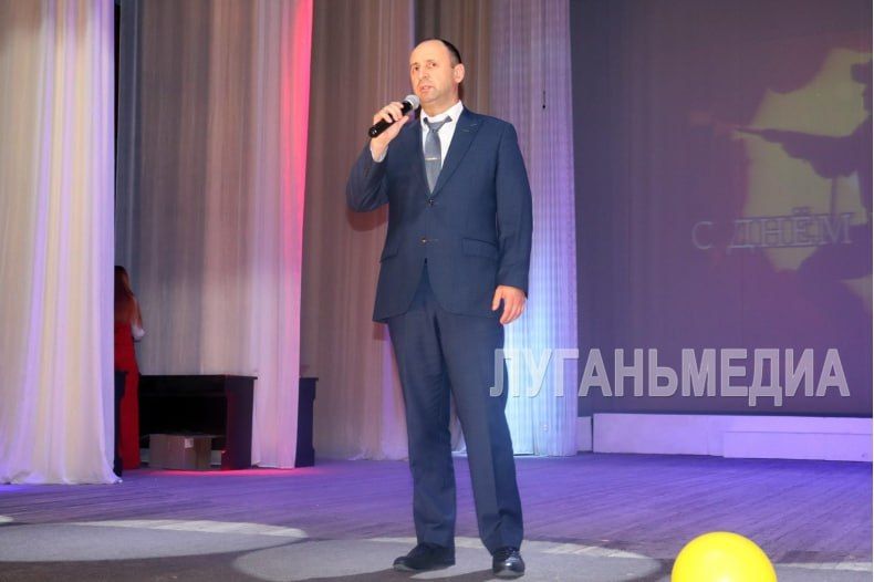В Свердловске состоялось торжественное мероприятие, посвященное Дню шахтера и 90-летию Стахановского движения В Свердловске состоялось торжественное мероприятие, посвященное Дню шахтера и 90-летию Стахановского движения